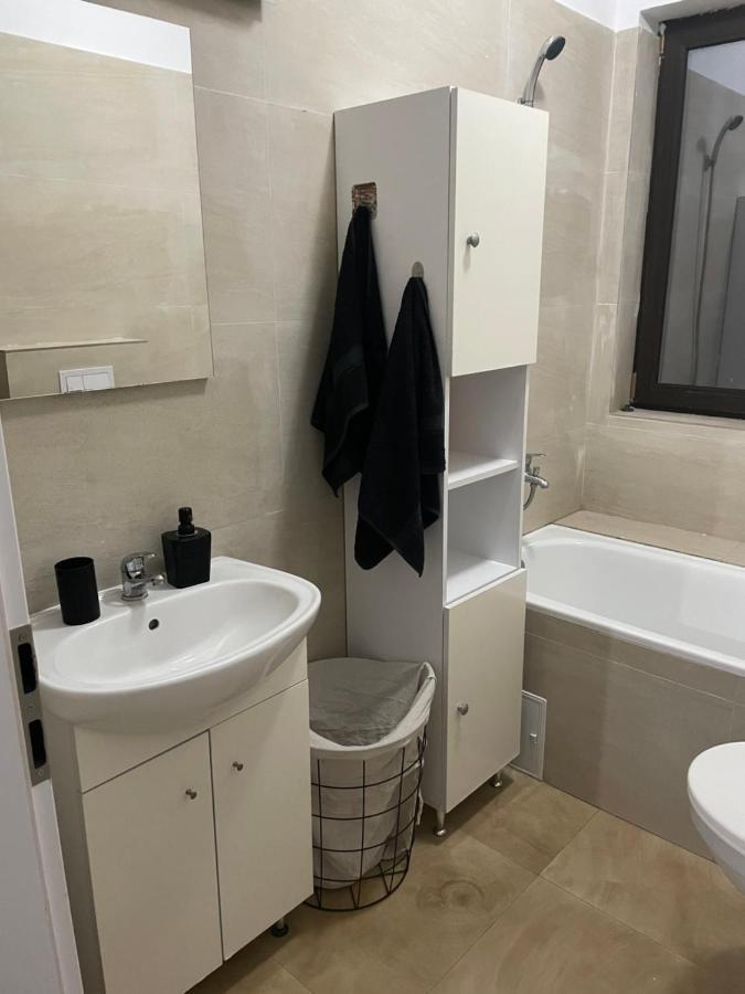 Apartament Adriana Apartment Giroc Exterior foto